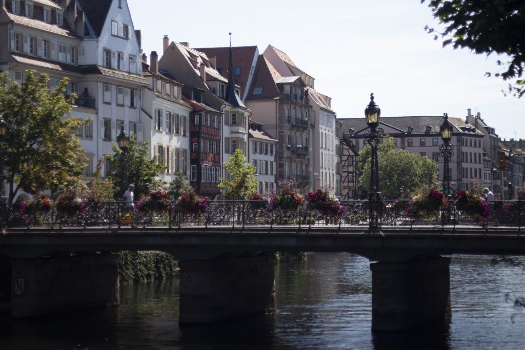 daydreaming in strasbourg inspiration series Jenny tam thai canals